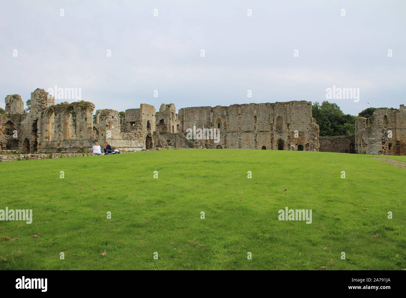 White canons abbey hi-res stock photography and images - Alamy