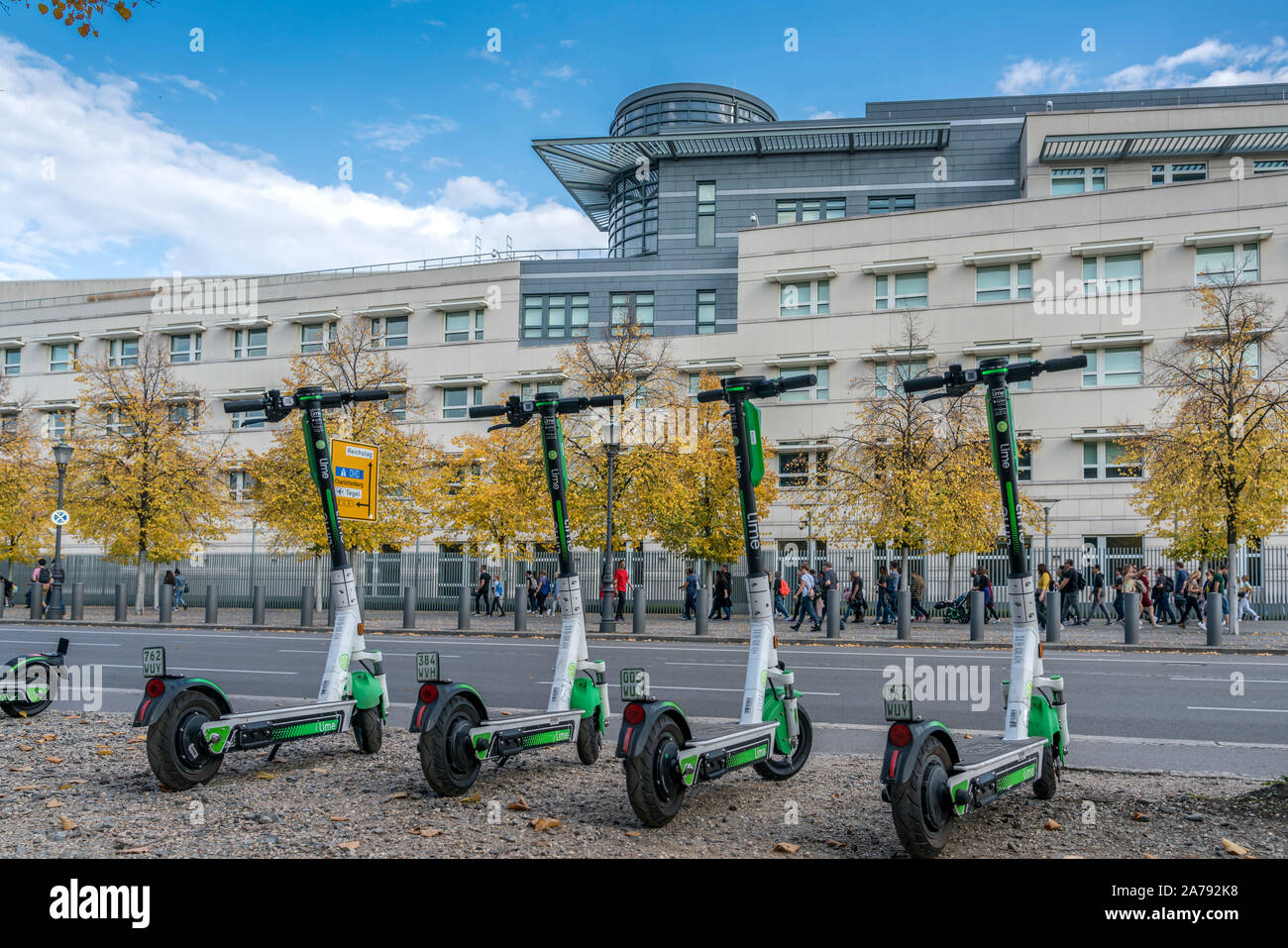 E-scooter in front of american embassy in Berlin Tiergarten, Germany |E-Roller vor der amerikanischen Botschaft in Berlin Stock Photo