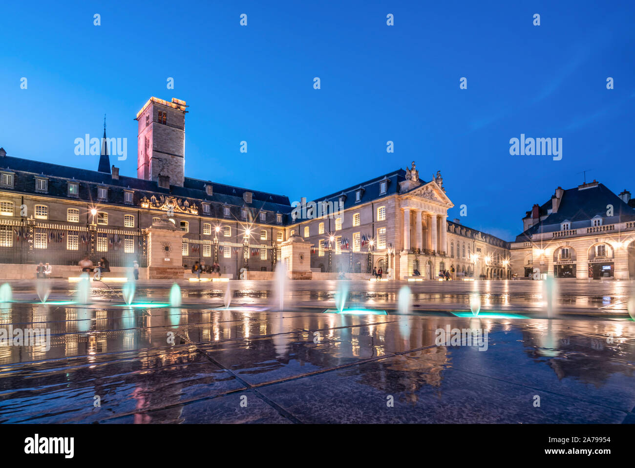 water fountains at Place de la Liberation in Dijon, Le palais des ducs de Bourgogne, ducs palace, Cote d Or, Burgundy, France Stock Photo