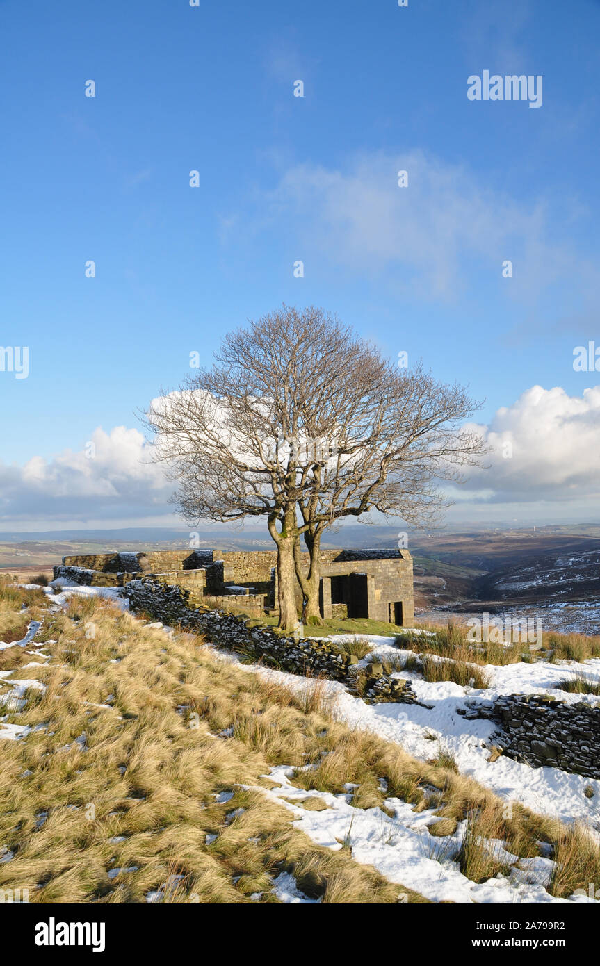 Top Withins under light snow in Winter, Bronte country, Yorkshire Stock ...