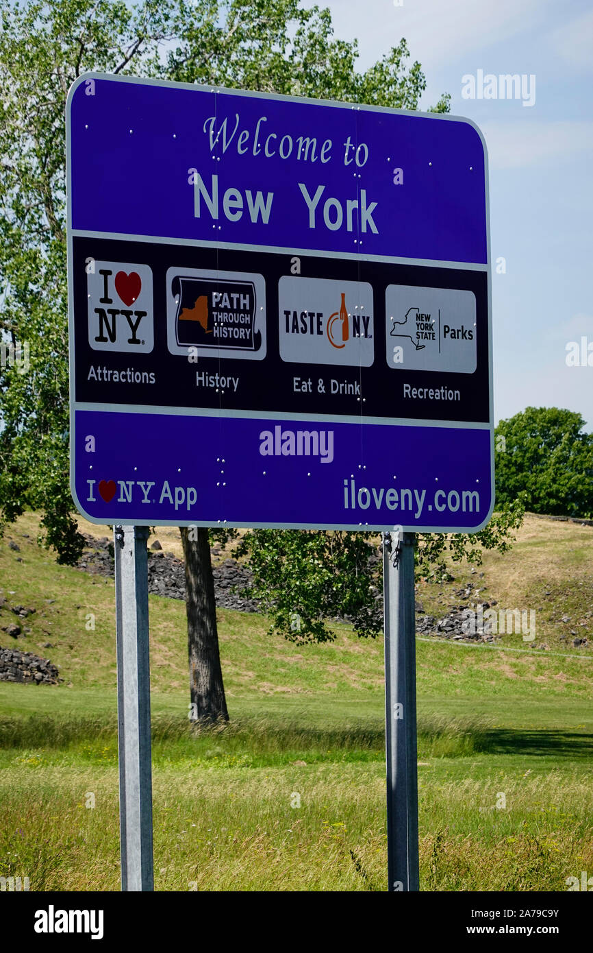 Welcome to New York sign upstate Stock Photo
