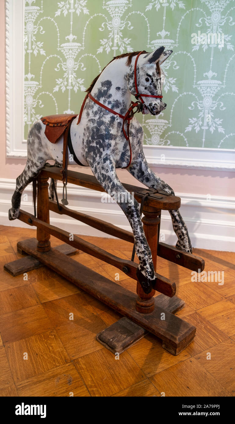 Wooden horse toys hi-res stock photography and images - Alamy