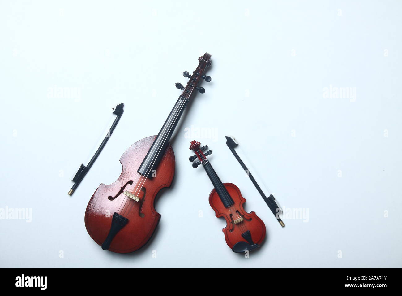 violin and bass-viol on white background Stock Photo