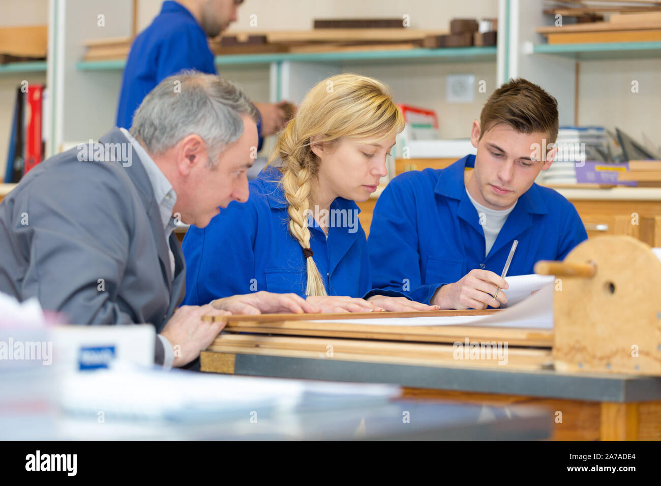 HOW MUCH DO CARPENTER APPRENTICES MAKE AN HOUR visual data 3