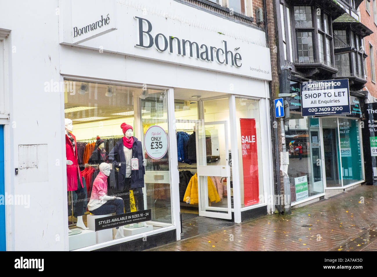 Bon marche sales hi-res stock photography and images - Alamy