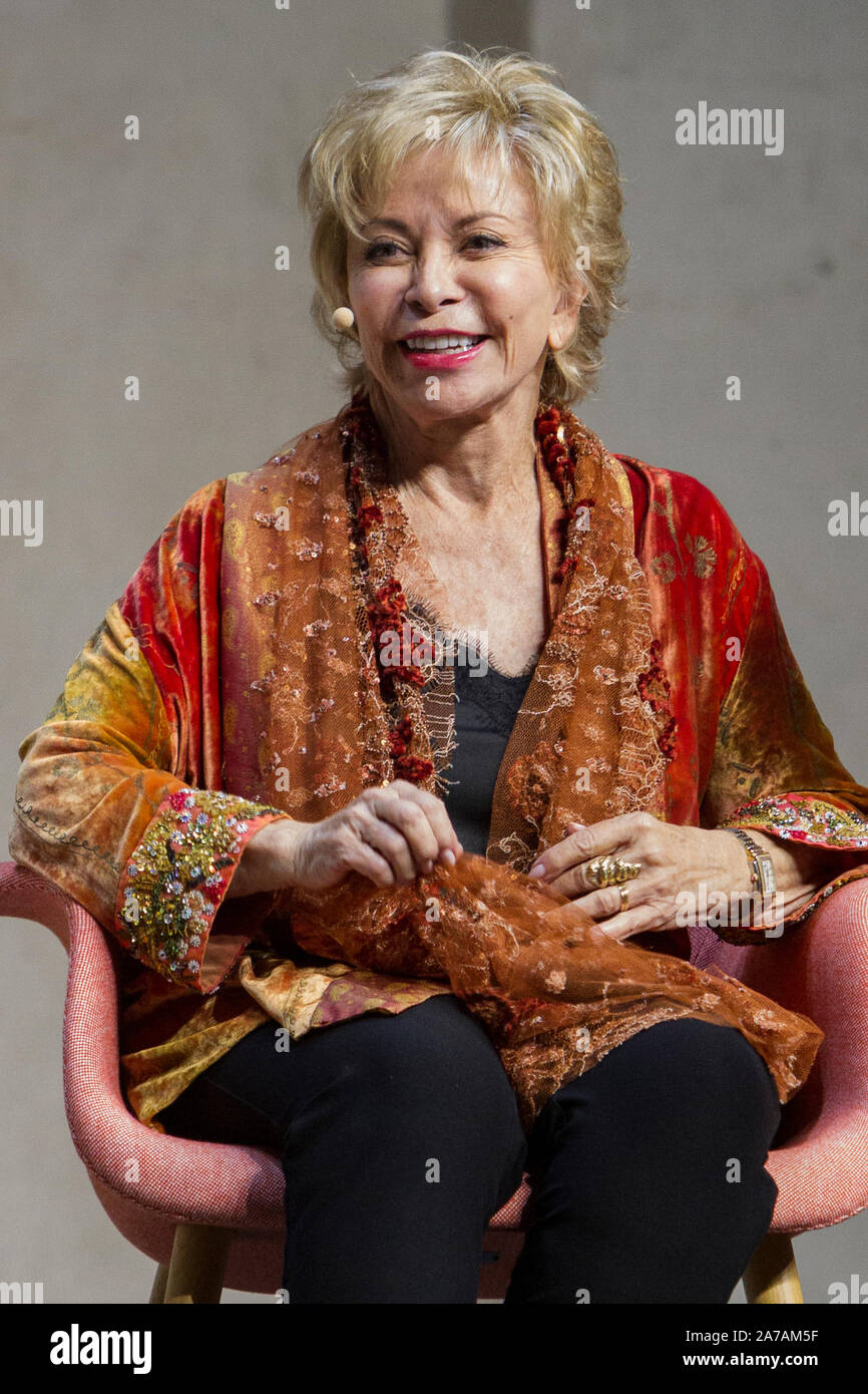 Isabel allende hi-res stock photography and images - Alamy
