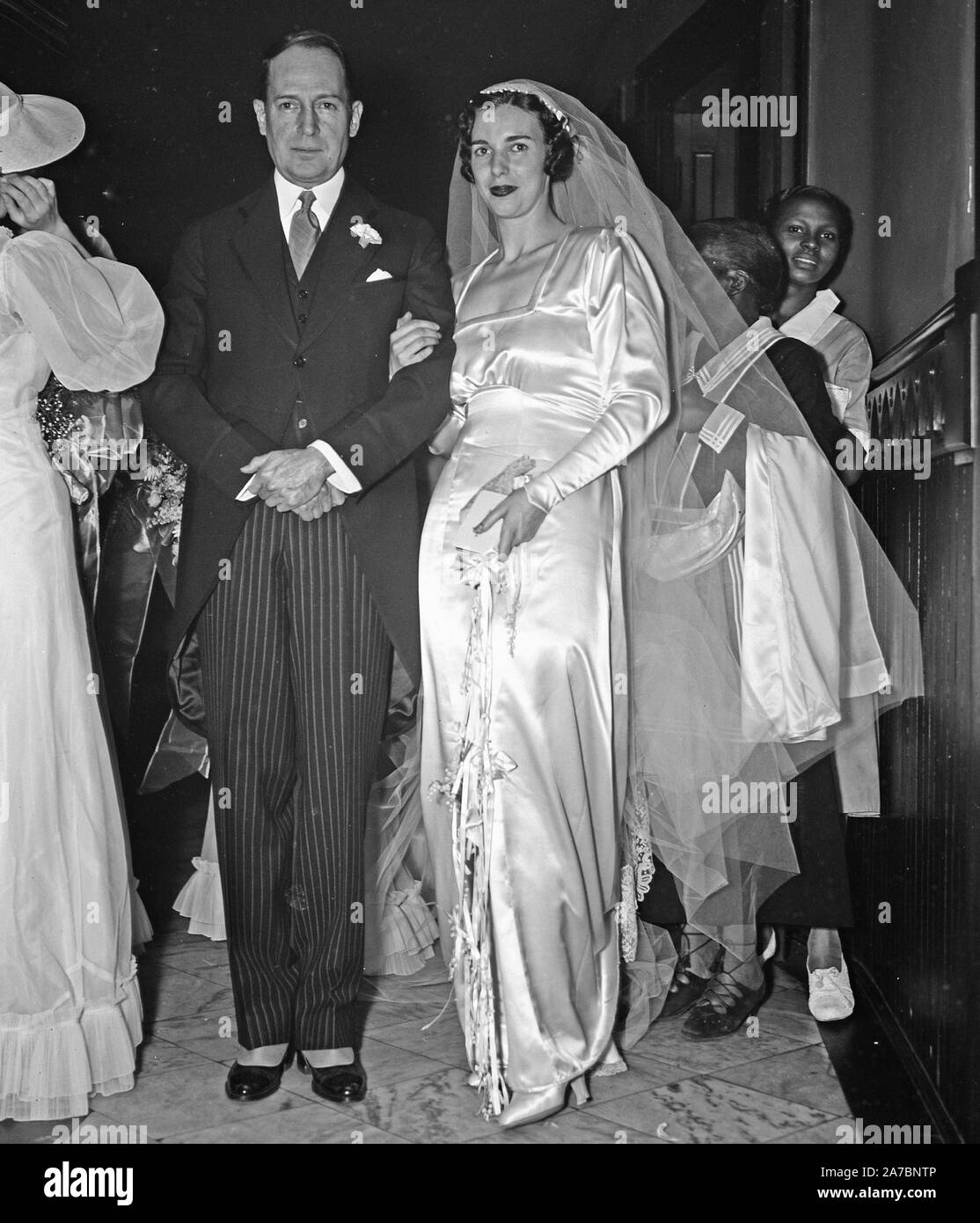 1930s wedding photos hi-res stock photography and images - Alamy