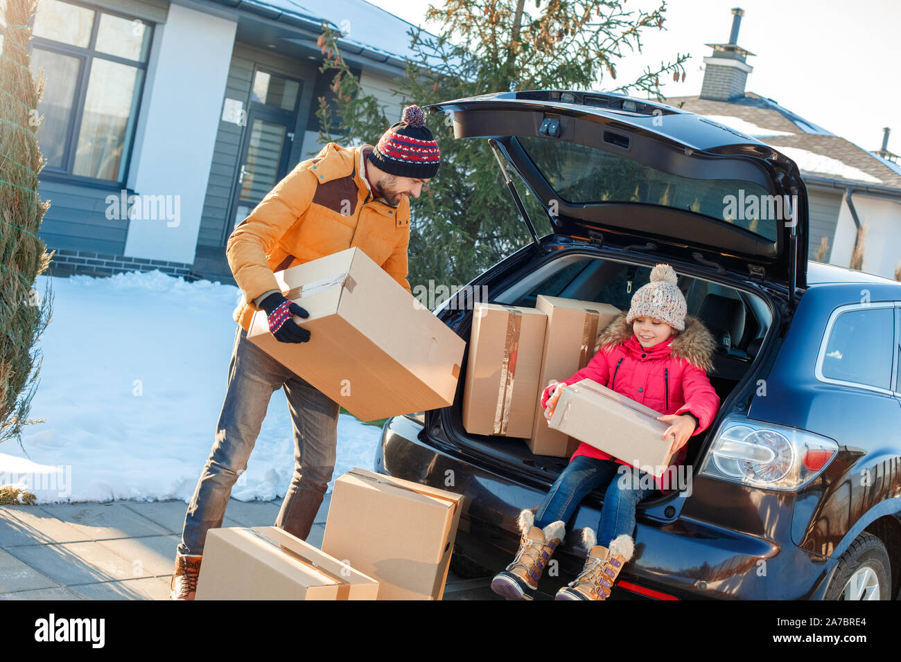 Fsther and daughter moving to new apartment together during winter ...