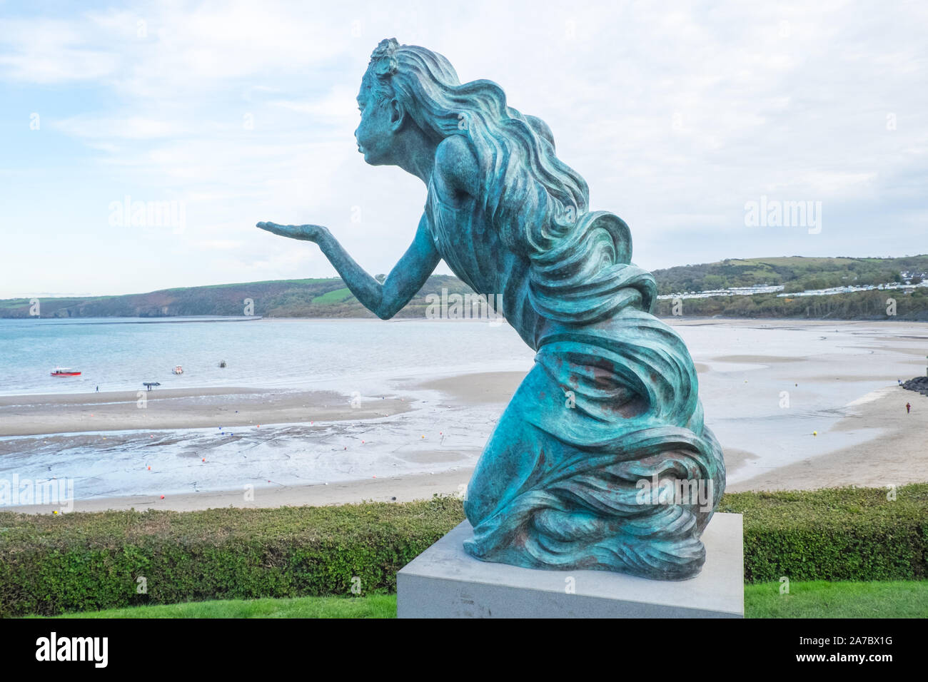 New,Statue,in,NewQuay,New Quay,Newquay,a,popular,fishing,coastal,village,town,popular,for,dolphin,watching,boat,trips,West Wales,Wales,Welsh,UK,GB, Stock Photo