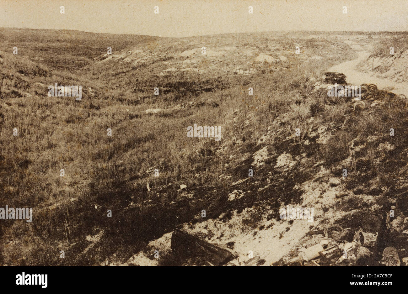 Wwi battlefield 1920s hi-res stock photography and images - Alamy