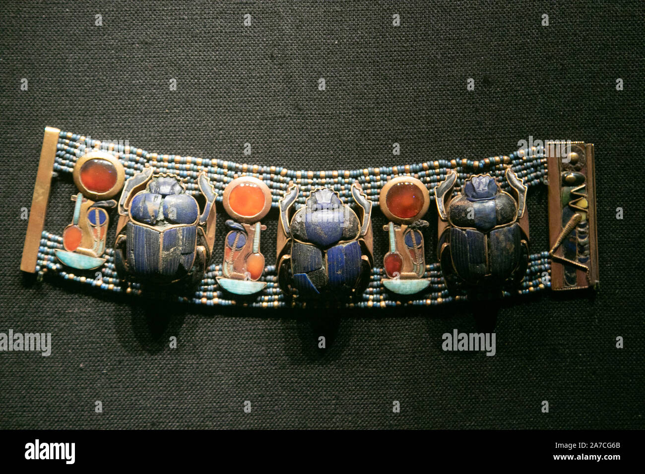 Saatchi Gallery London, UK. 1 November 2019. Bracelet  with Three Scarabs in Lapis and Cartouches of Tutankhamun at  the preview  featuring the largest collection of 60 of   treasures  and original artifacts from Tutankhamun's tomb ever to leave Egypt. The exhibition at the Saatchi Gallery will run from 2 November until 3 May 2020. amer ghazzal /Alamy live News Stock Photo
