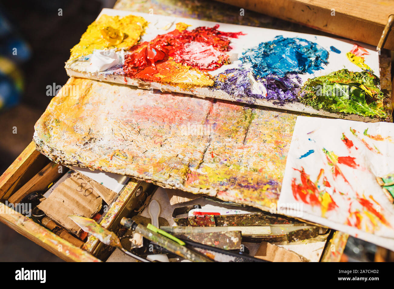 Easel oil paints hi-res stock photography and images - Alamy