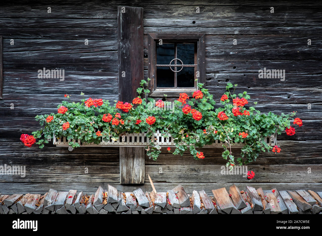 Traditional austrian cabin hi-res stock photography and images - Alamy