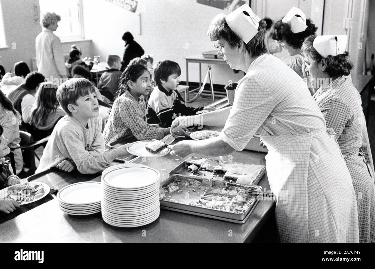 School dinners, Stanley Junior School, Nottingham November 1986 UK Stock Photo