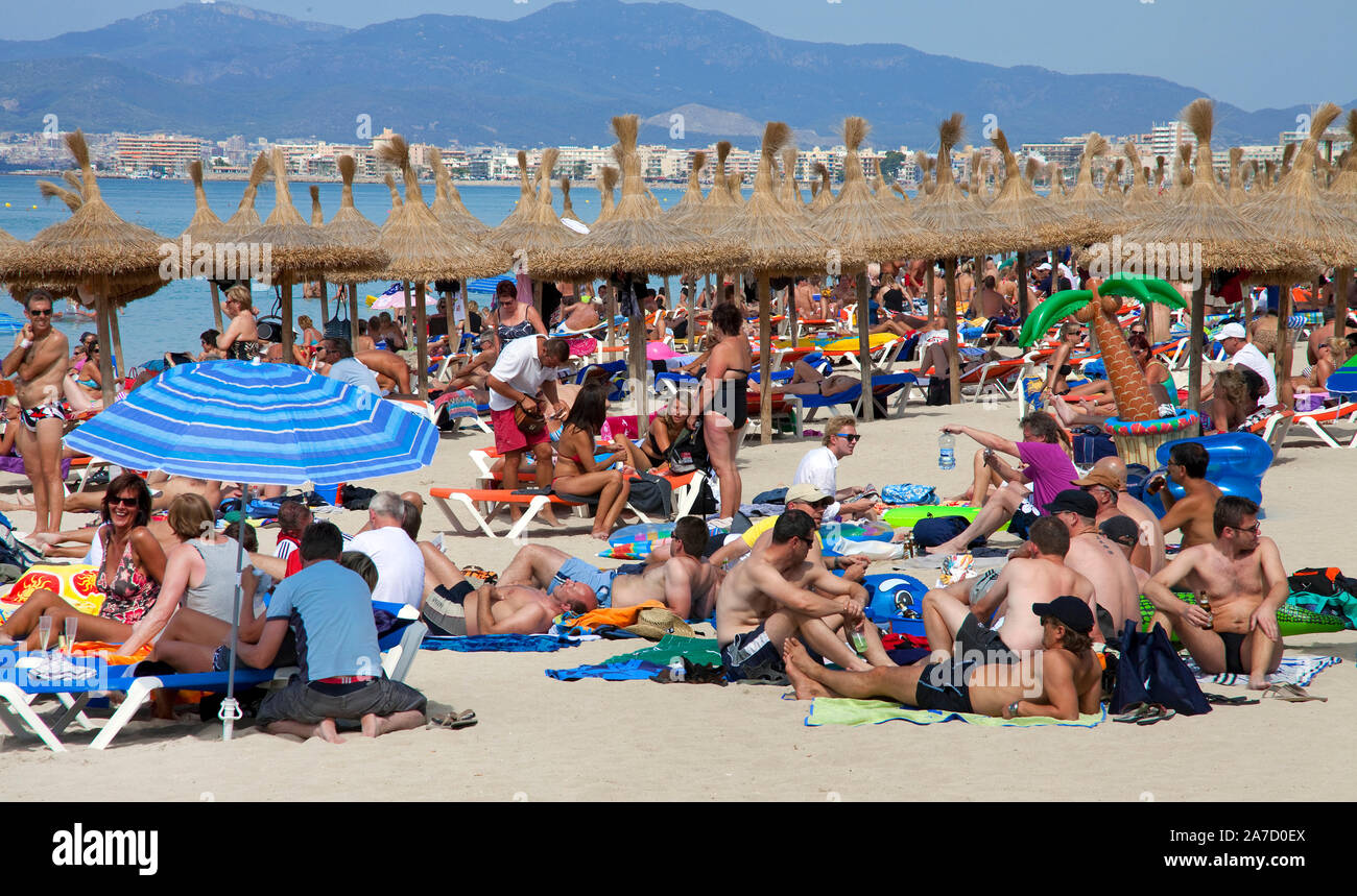 People at the beach Ballermann, Playa de Palma, El Arenal, Mallorca, Balearic islands, Spain Stock Photo