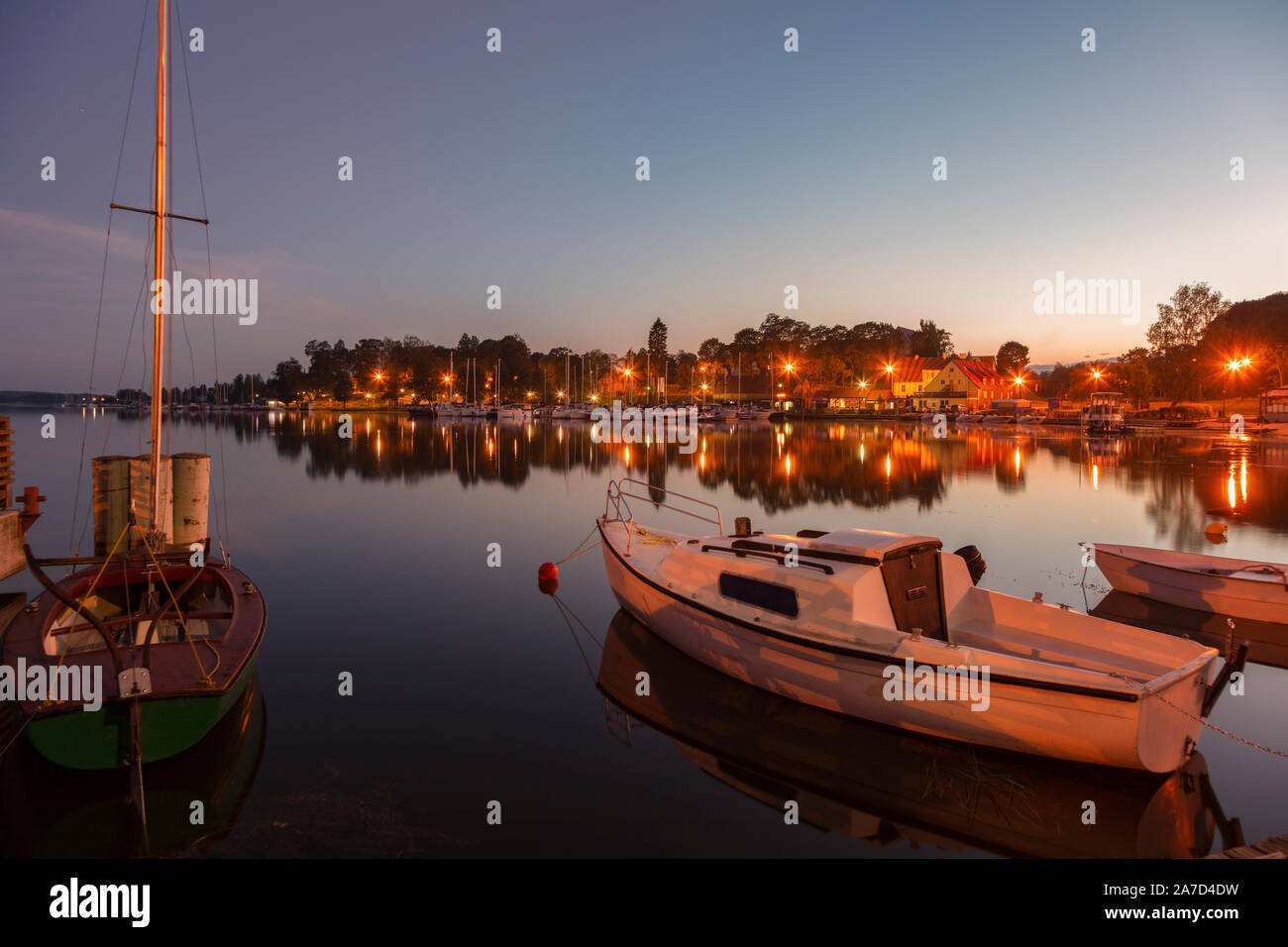 Jezioro Rynskie in Ryn. Ryn, WarmianMasurian, Poland Stock Photo Alamy