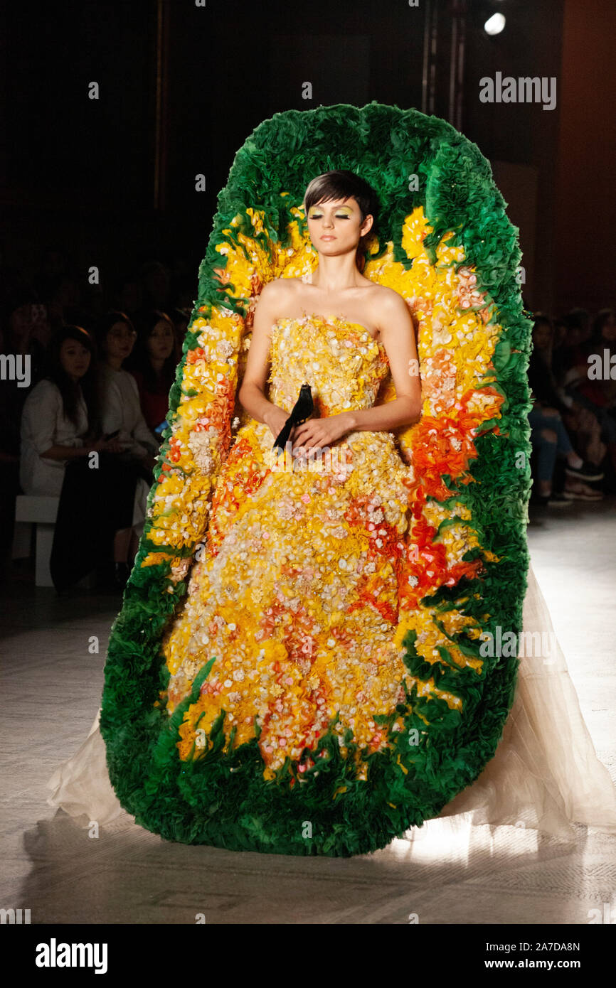 Rihanna's 2015 Met Gala dress designer Guo Pei is selling her