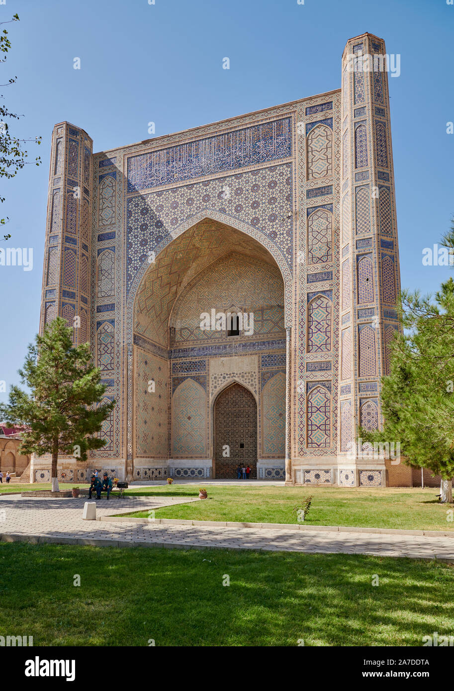 Bibi-Khanym Mosque or Bibi Khanum Mosque, Samarkand, Uzbekistan, Central Asia Stock Photo