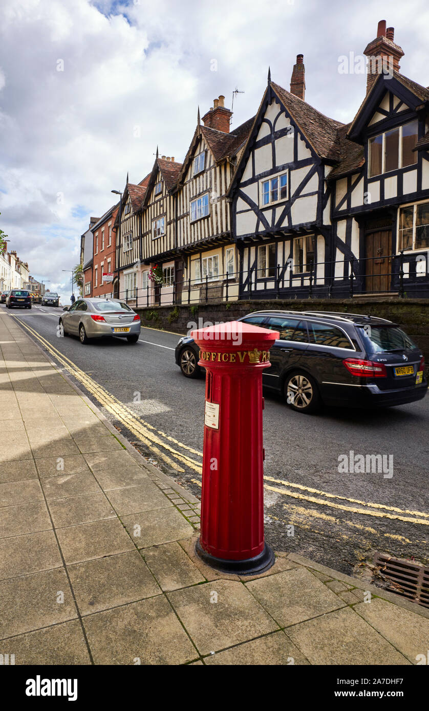 One of the two column Victorian pillar boxes at Westgate in Warwick