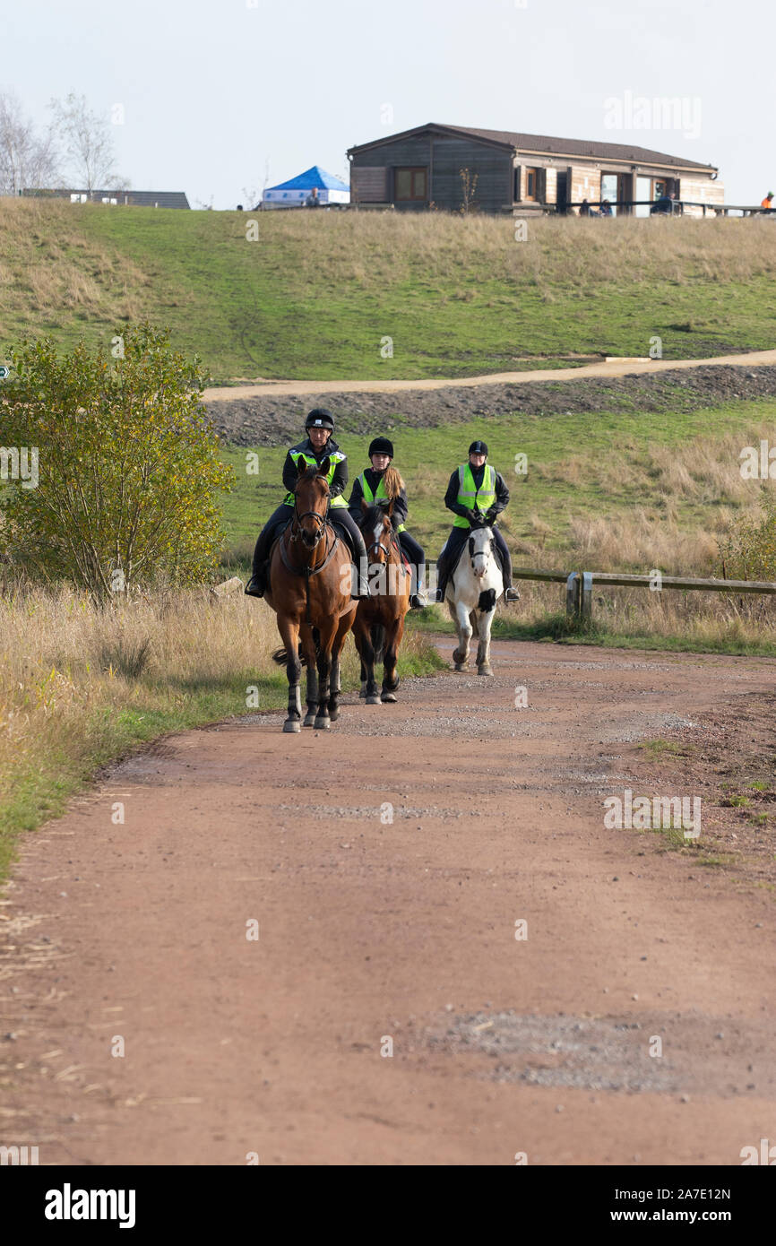 High visibility jackets hi-res stock photography and images - Alamy