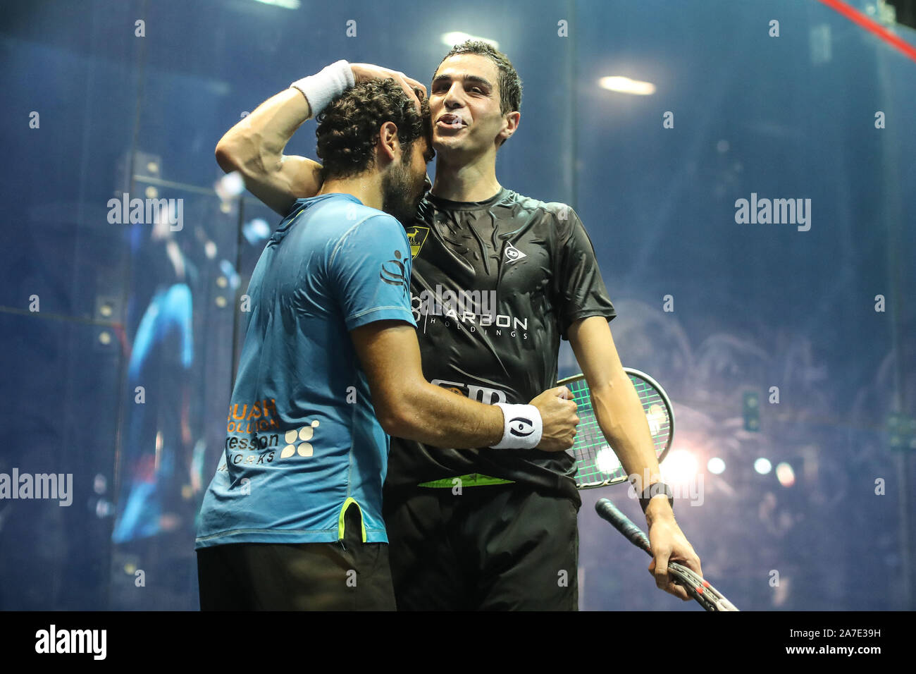 Giza, Egypt. 01st Nov, 2019. Egyptian squash player Ali Farag (R