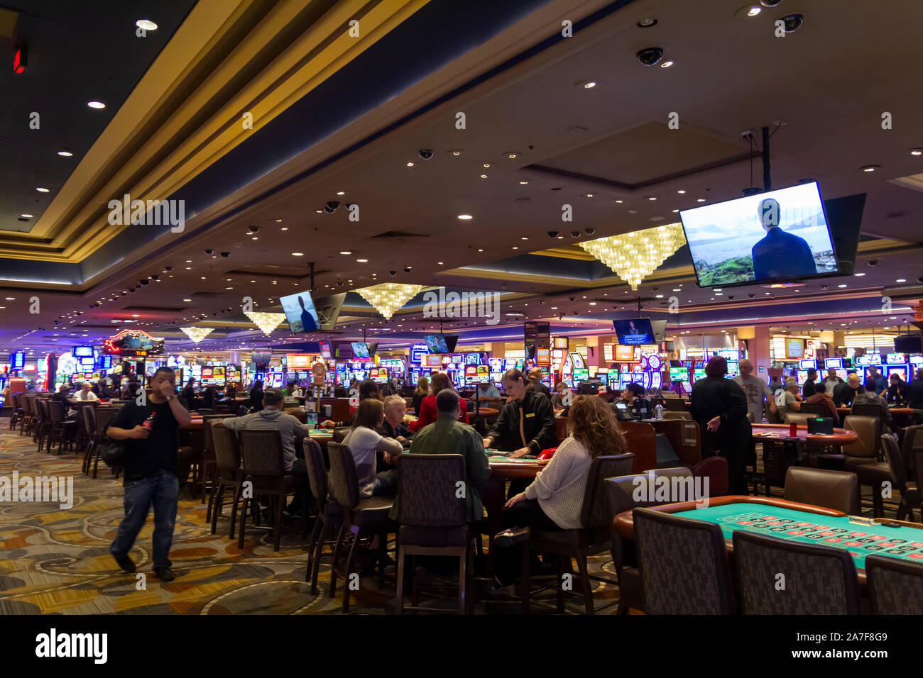 Las Vegas casino floor editorial photo. Image of gambling - 68797421