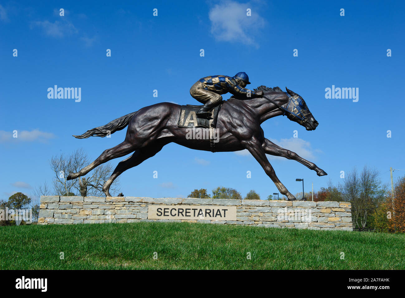 Secretariat horse statue hires stock photography and images Alamy