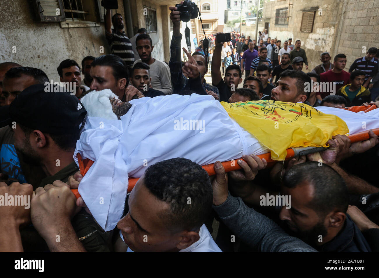 Relatives of Palestinian Ahmed Al-Shahri, 27, mourn during his funeral in the southern Gaza Strip. Nov 02, 2019. Photo by Abed Rahim Khatib/Alamy Stock Photo