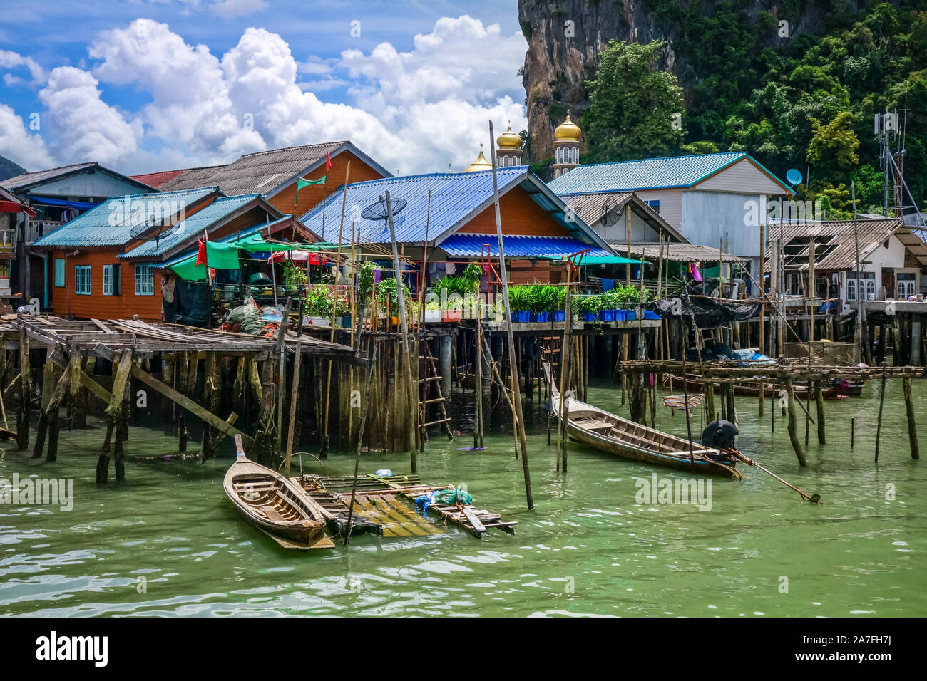 Koh Panyi fishing village in Phang Nga Bay, Thailand Stock Photo