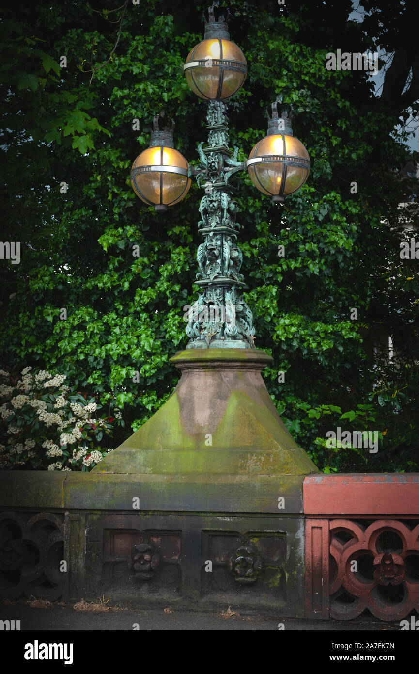 Victorian era street lamp hi-res stock photography and images - Alamy