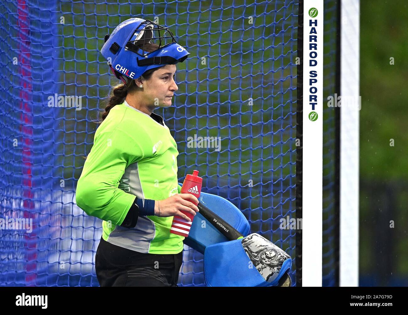 Stratford. United Kingdom. 02 November 2019. Claudia Schuler (Chile, goalkeeper). Great Britain v Chile. FIH Womens Olympic hockey qualifier. Lee Valley hockey and tennis centre. Stratford. London. United Kingdom. Credit Garry Bowden/Sport in Pictures. Credit: Sport In Pictures/Alamy Live News Stock Photo