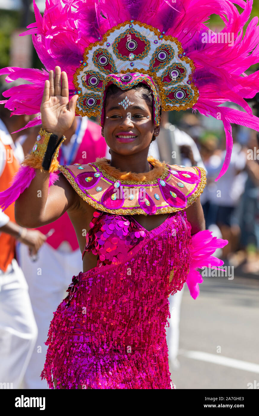 How to Wear Red and Pink Together - The Girl from Panama