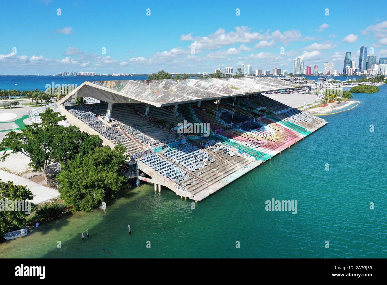 Miami Marine Stadium by Hilario Candela, The Strength of Architecture