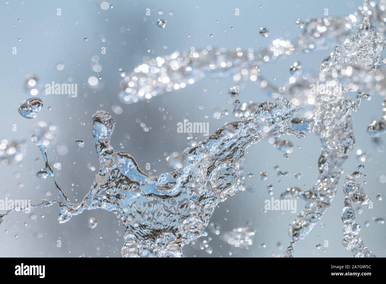 Flowing water background hi-res stock photography and images - Alamy