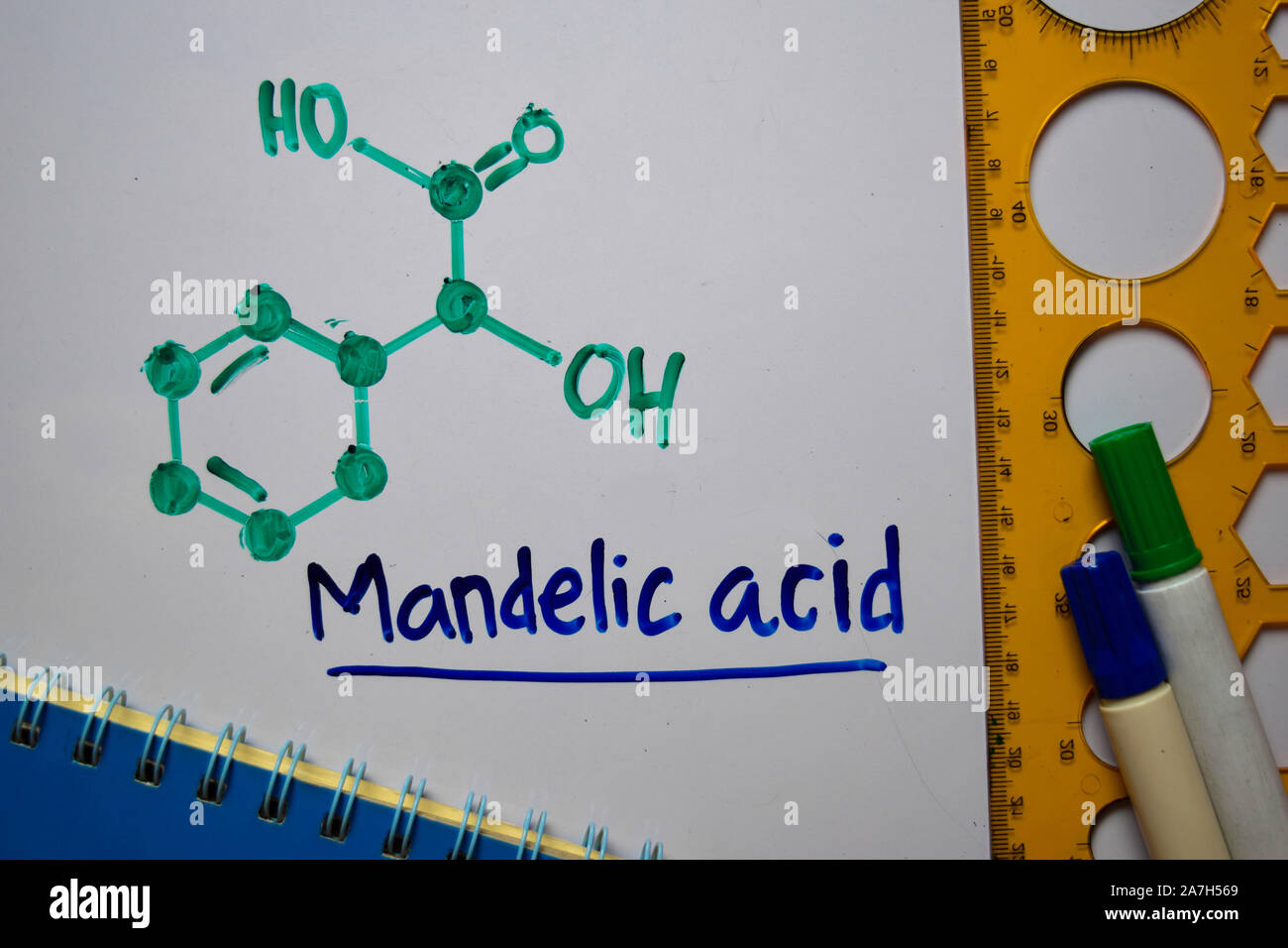 Mandelic acid para que sirve