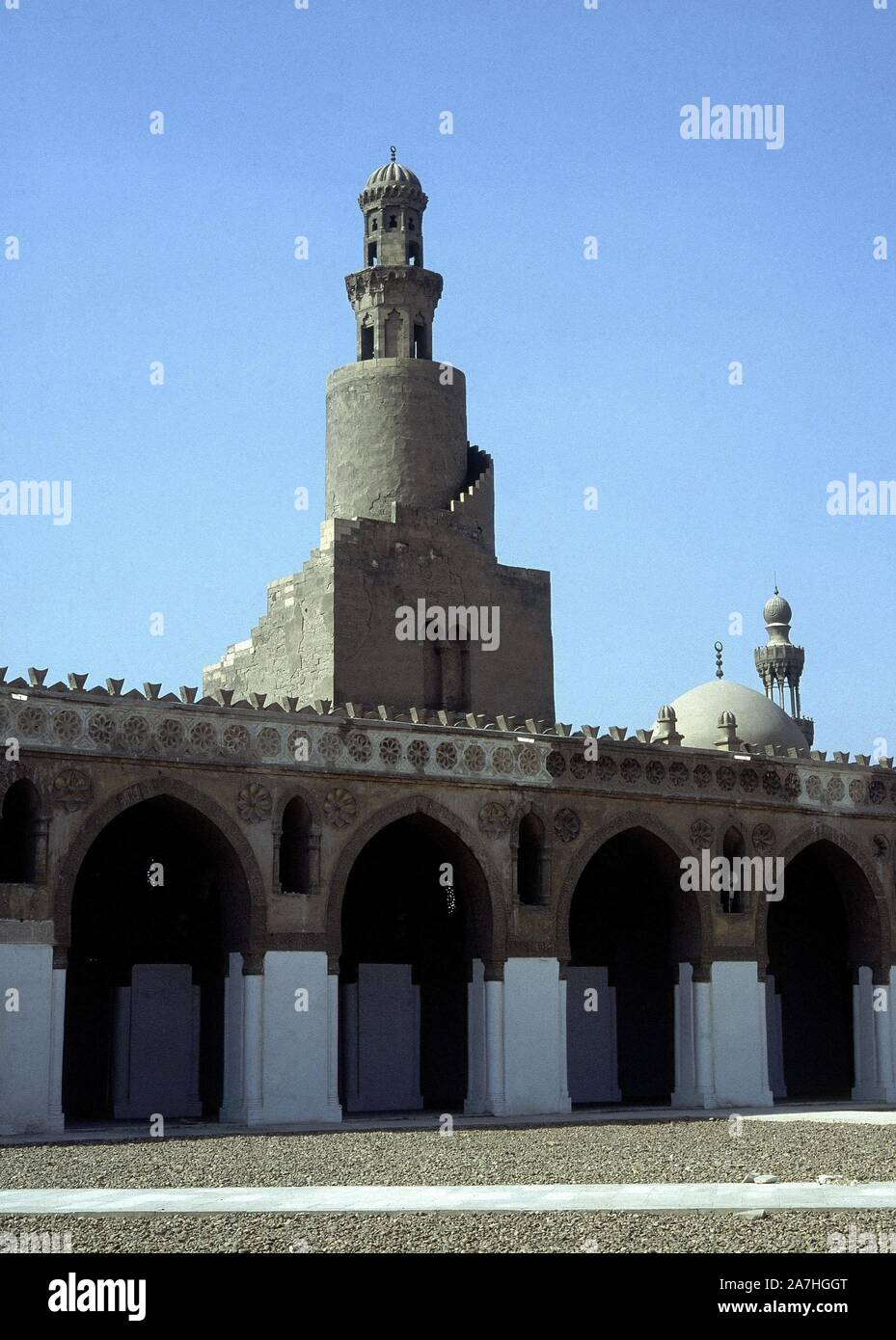 Mezquita de ibn tulun (el cairo) hires stock photography and images