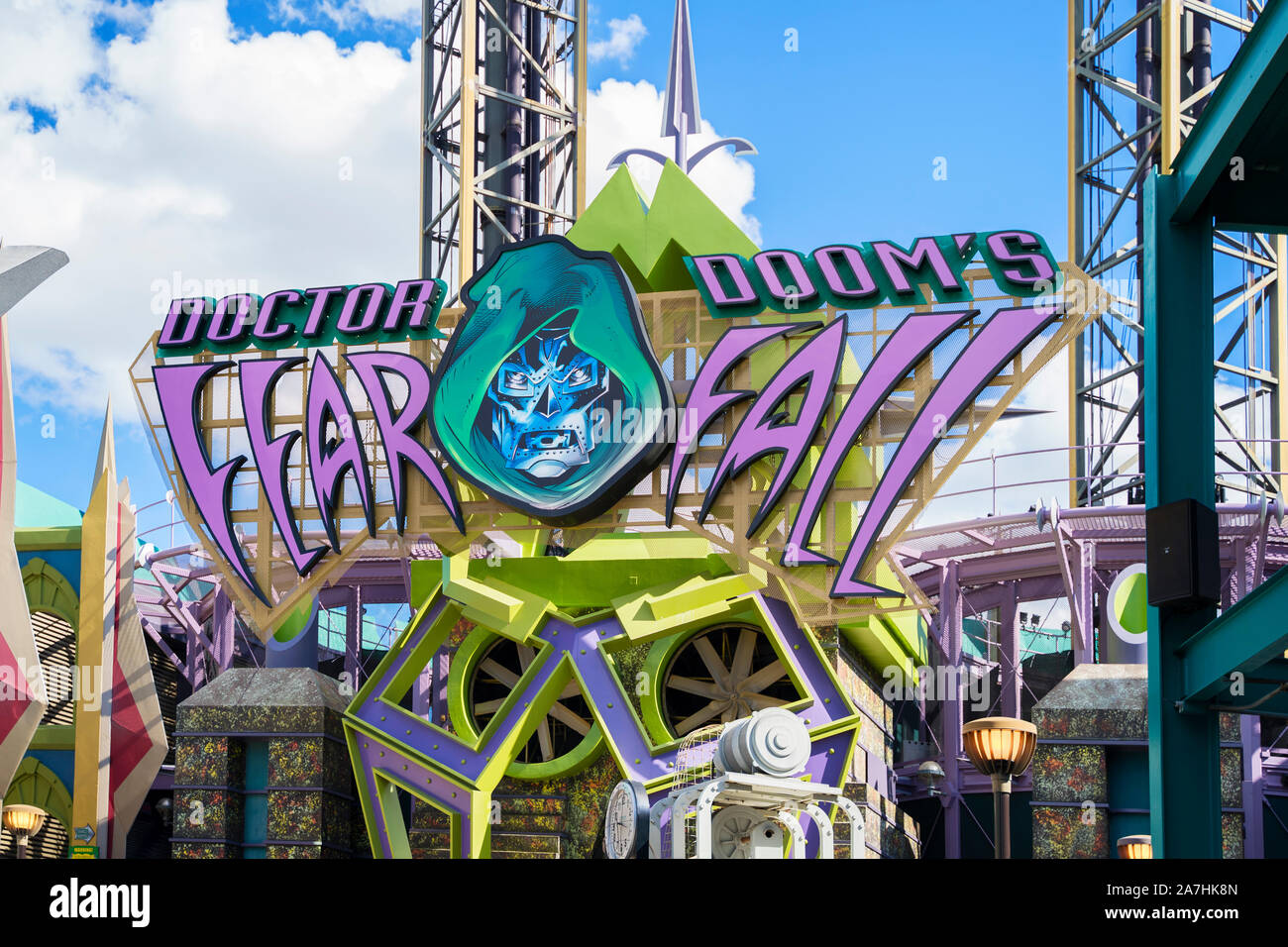 Doctor doom fear fall ride hi-res stock photography and images - Alamy