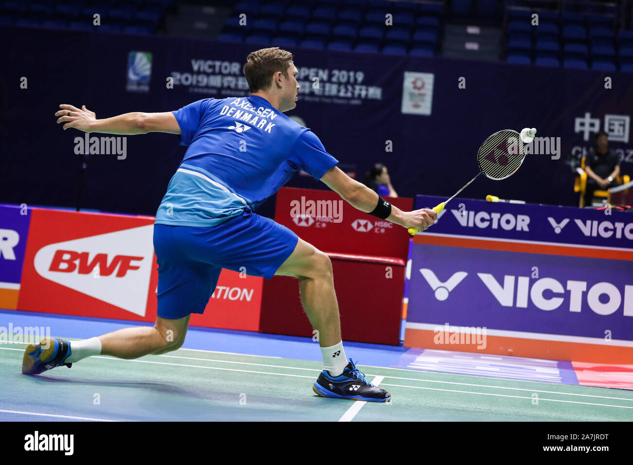 Fremme patrice bytte rundt Danish professional badminton player Viktor Axelsen competes against  Japanese professional badminton player Kanta Tsuneyama at the first round  of VICT Stock Photo - Alamy