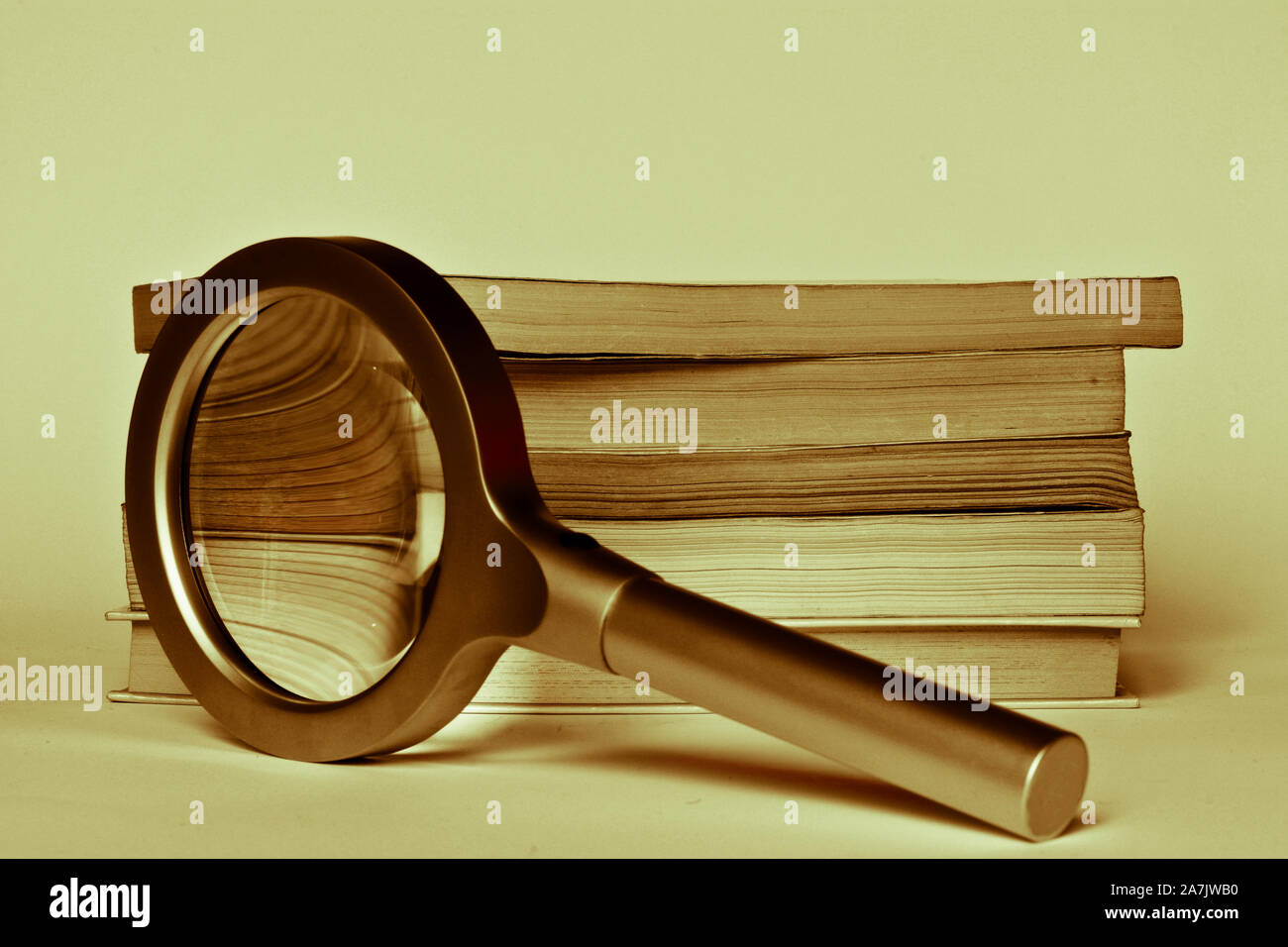 Astrophysics research look hi-res stock photography and images - Alamy
