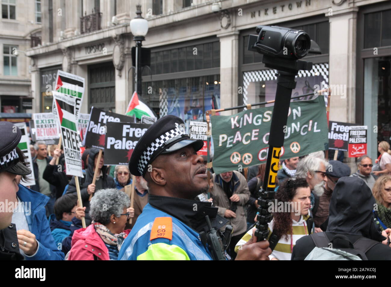 Uk palestine solidarity march hires stock photography and images Alamy