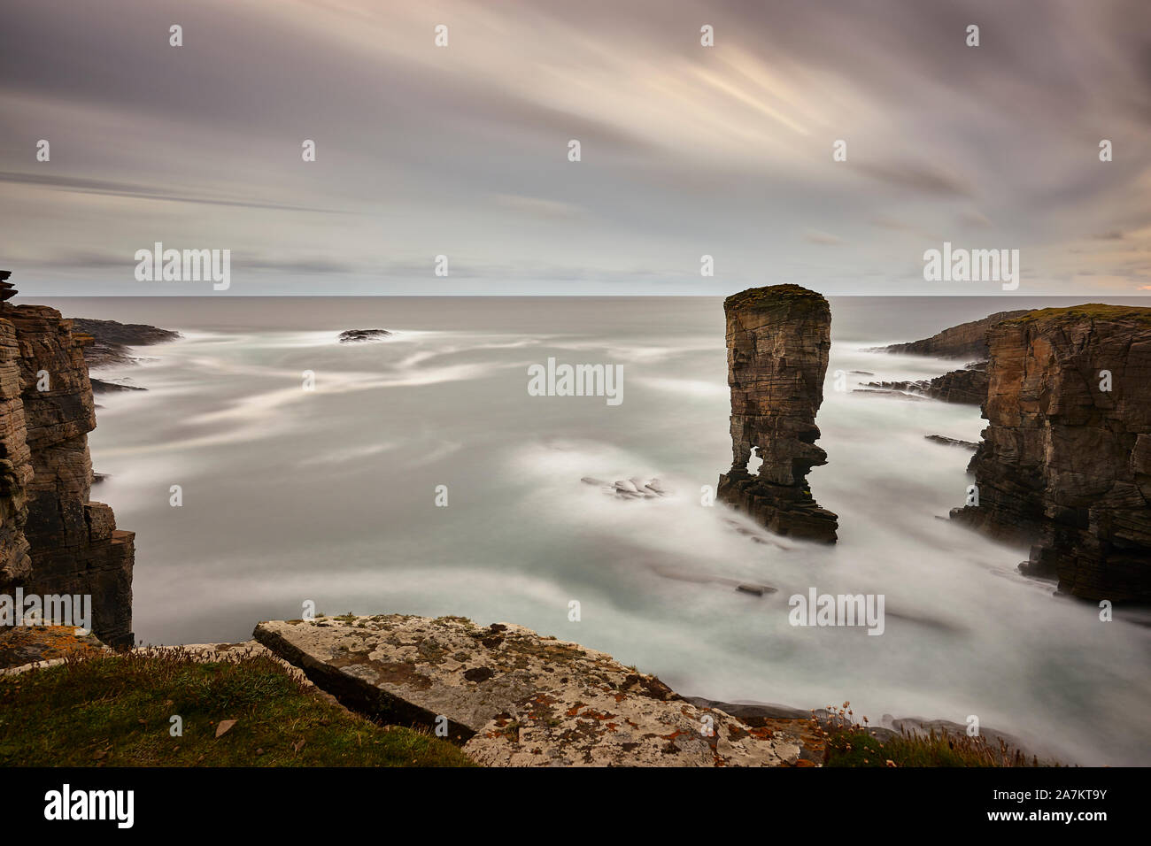 Yesnaby Castle sea stack, Yesnaby, Mainland, Orkney, Scotland Stock Photo