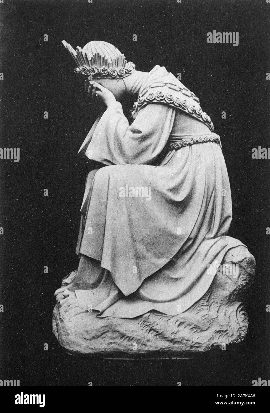 Old lady crying Black and White Stock Photos & Images Alamy