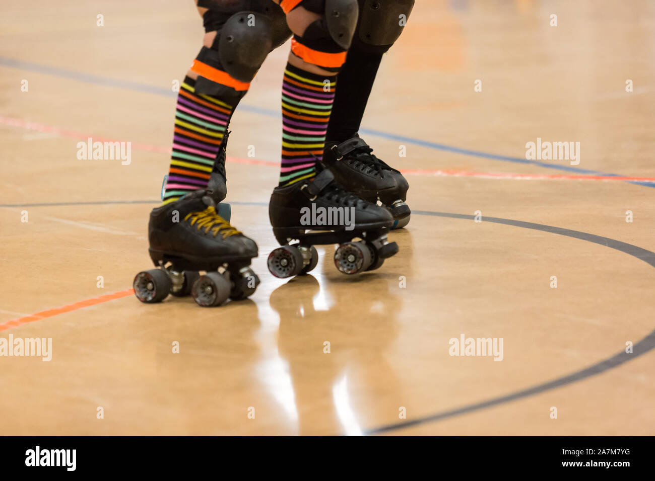Roller derby players compete against each other Stock Photo Alamy