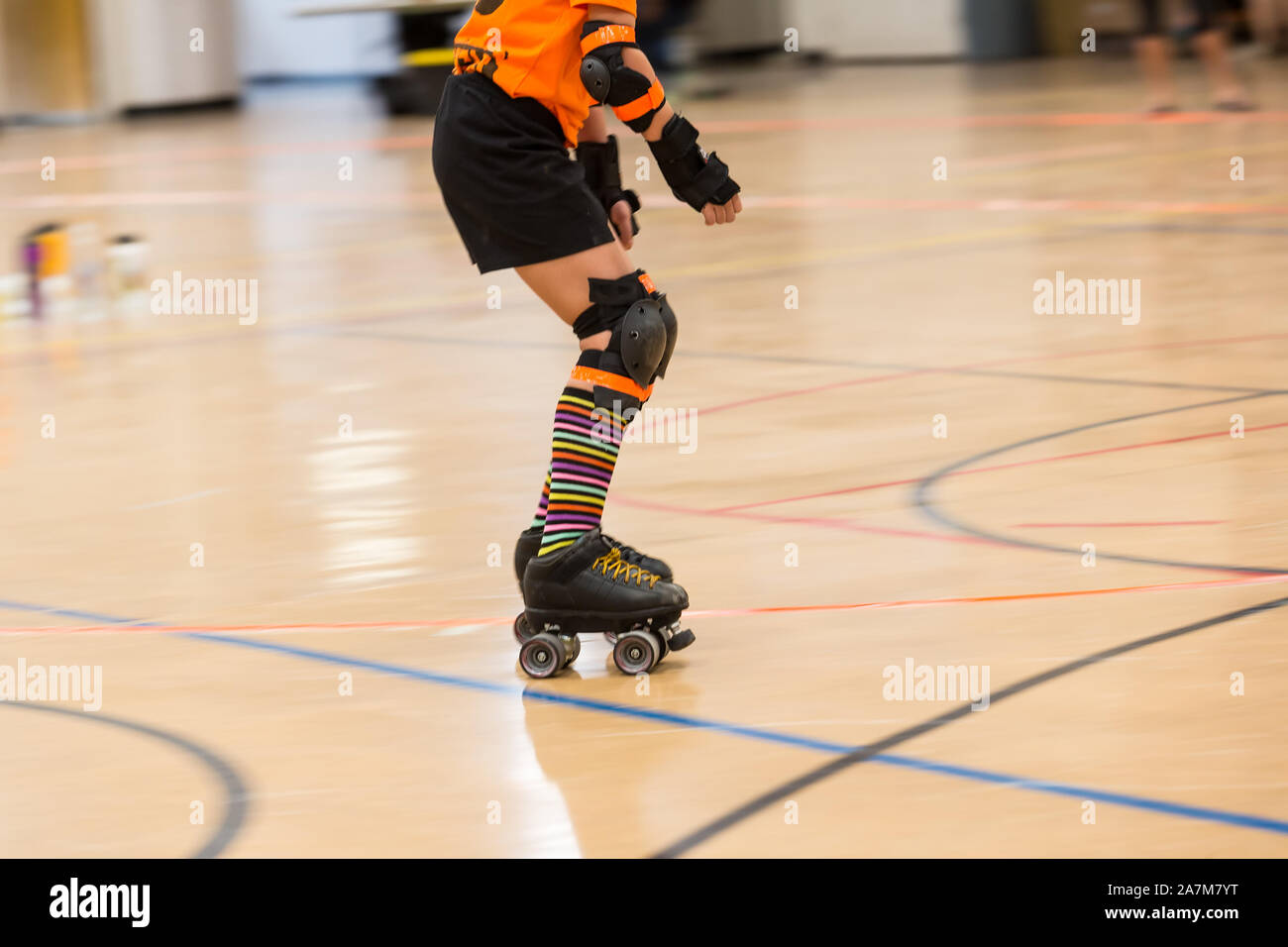 Roller derby players compete against each other Stock Photo Alamy