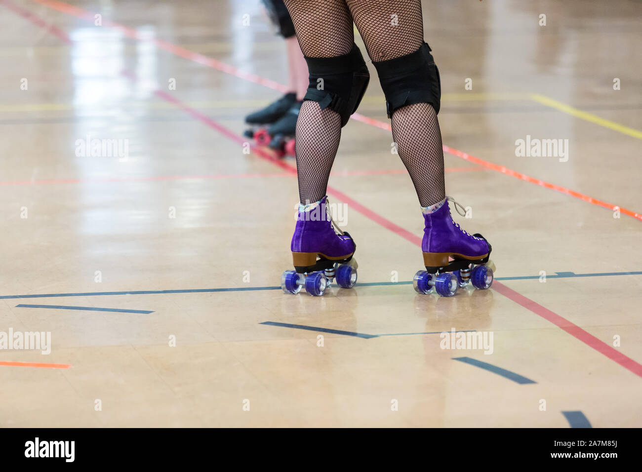 Roller derby players compete against each other Stock Photo Alamy
