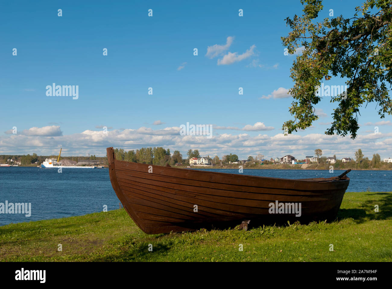 Ust-Izhora, Saint-Petersburg, Russia – September 29, 2018:Boat Slawiya near The Diorama Museum (The Battle of the Neva in 1240) next to The Neva River Stock Photo