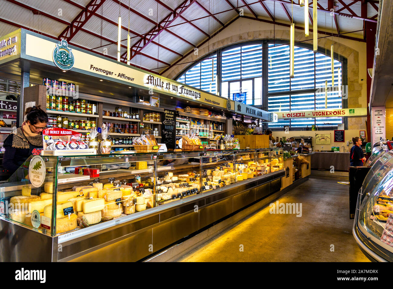 Mille et un Fromages cheesemongers at Mercado Les Halles, Biarritz, France Stock Photo