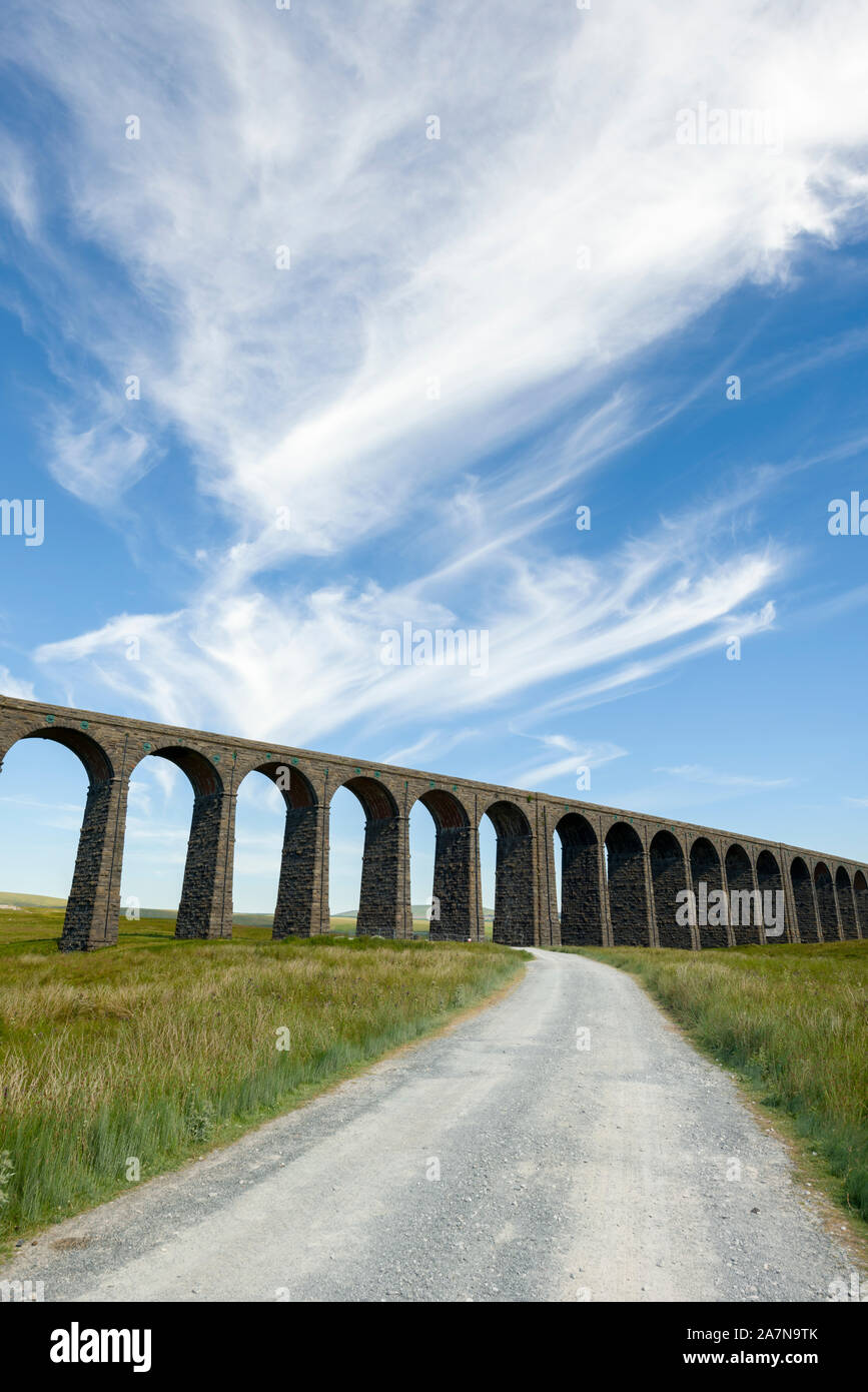 Ribblehead Viaduct in the Yorkshire Dales National Park, North Yorkshire, England. Stock Photo
