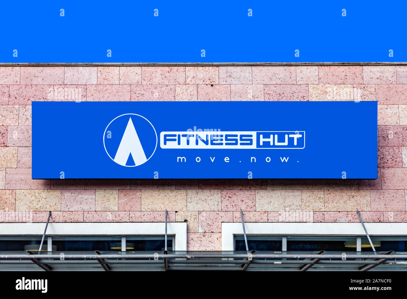 Almada, Portugal. Fitness Hut store, shop logo or symbol in the Almada  Forum shopping mall or center. Fitness Hut is workout gym focused on  premium Stock Photo - Alamy
