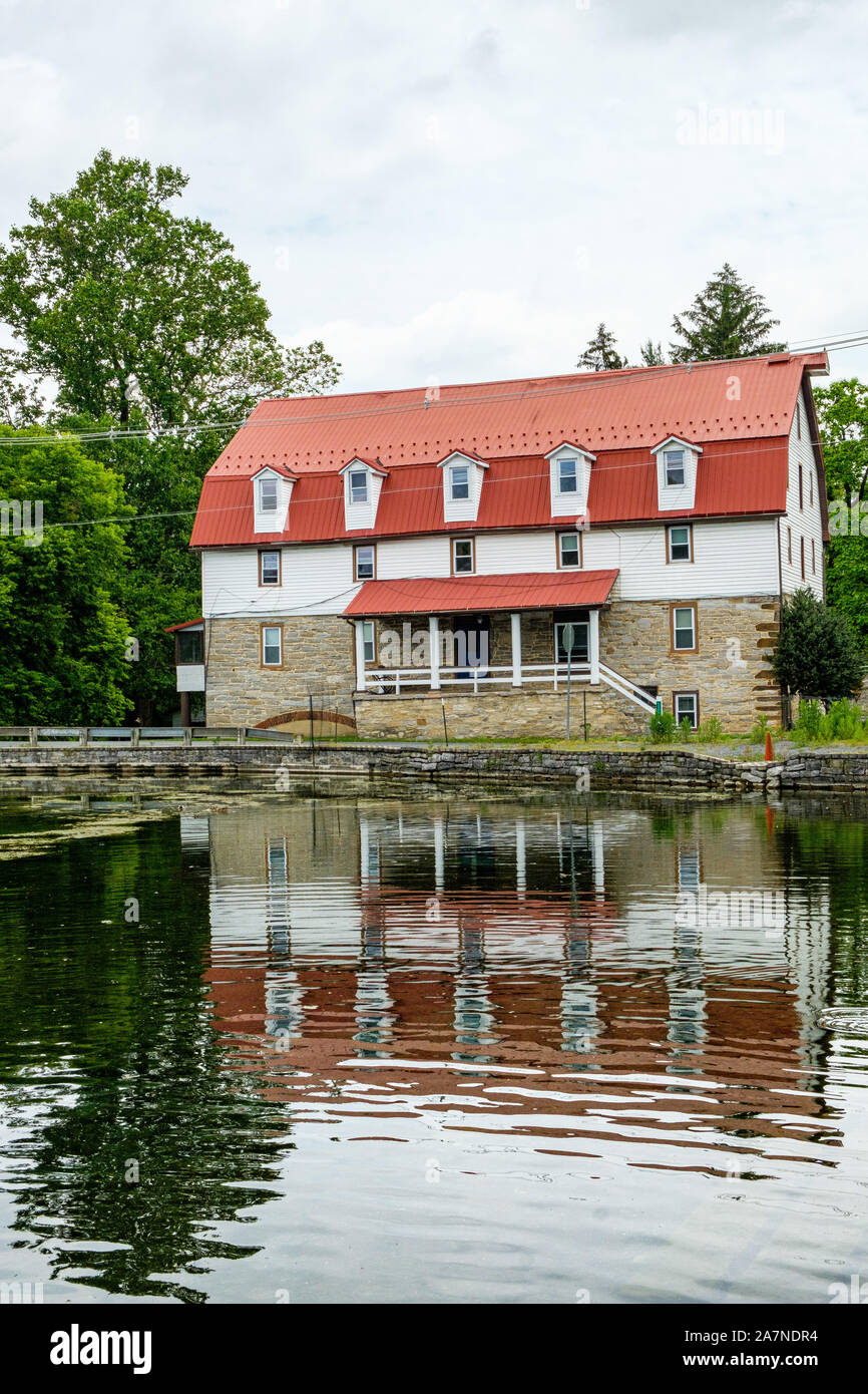 Flour mill condominium hires stock photography and images Alamy